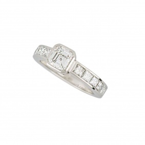 Asscher Cut Diamond Ring in Platinum 2.20ct